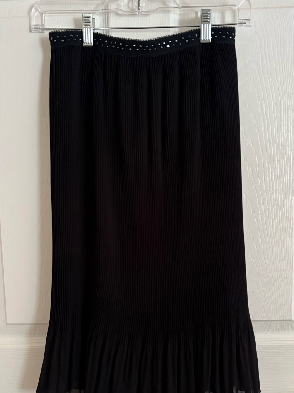 Studded Waist Black Pleated Midi Skirt